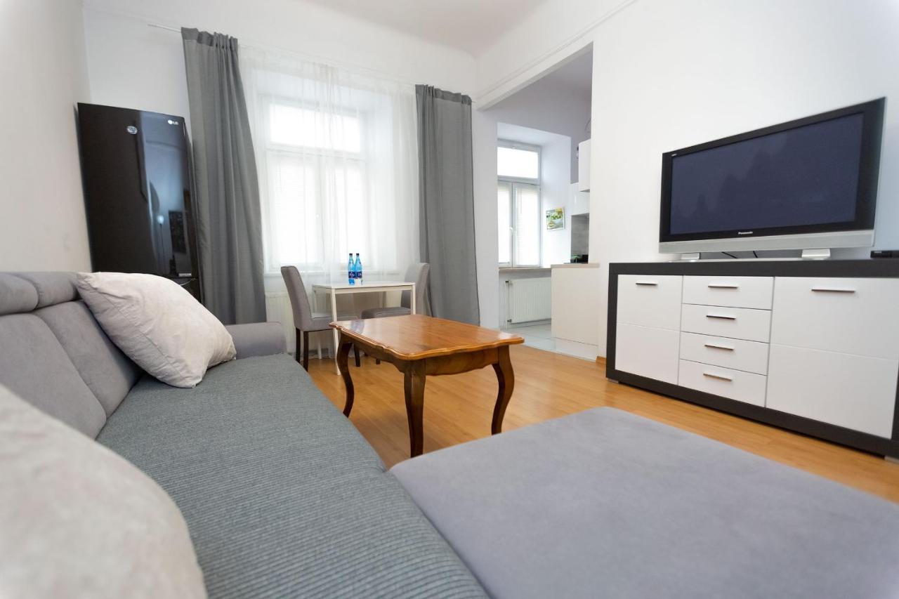 Apartment - Old Town - Cyrulicza Lublin Buitenkant foto