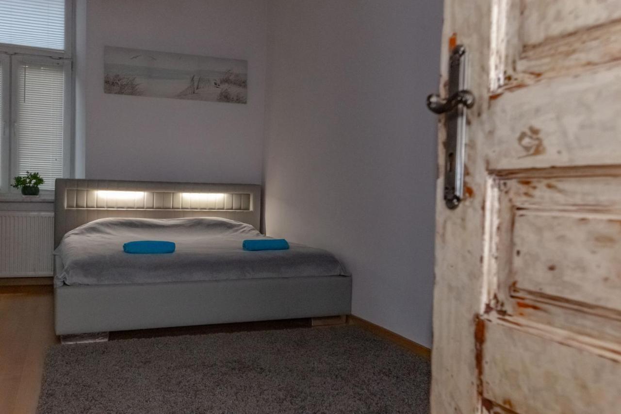Apartment - Old Town - Cyrulicza Lublin Buitenkant foto